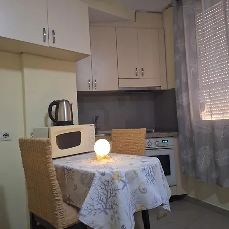 Nice Apartament In The City Center Tirana Exterior photo