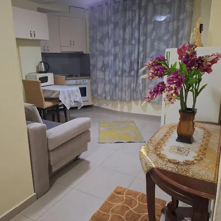 Nice Apartament In The City Center Tirana Exterior photo